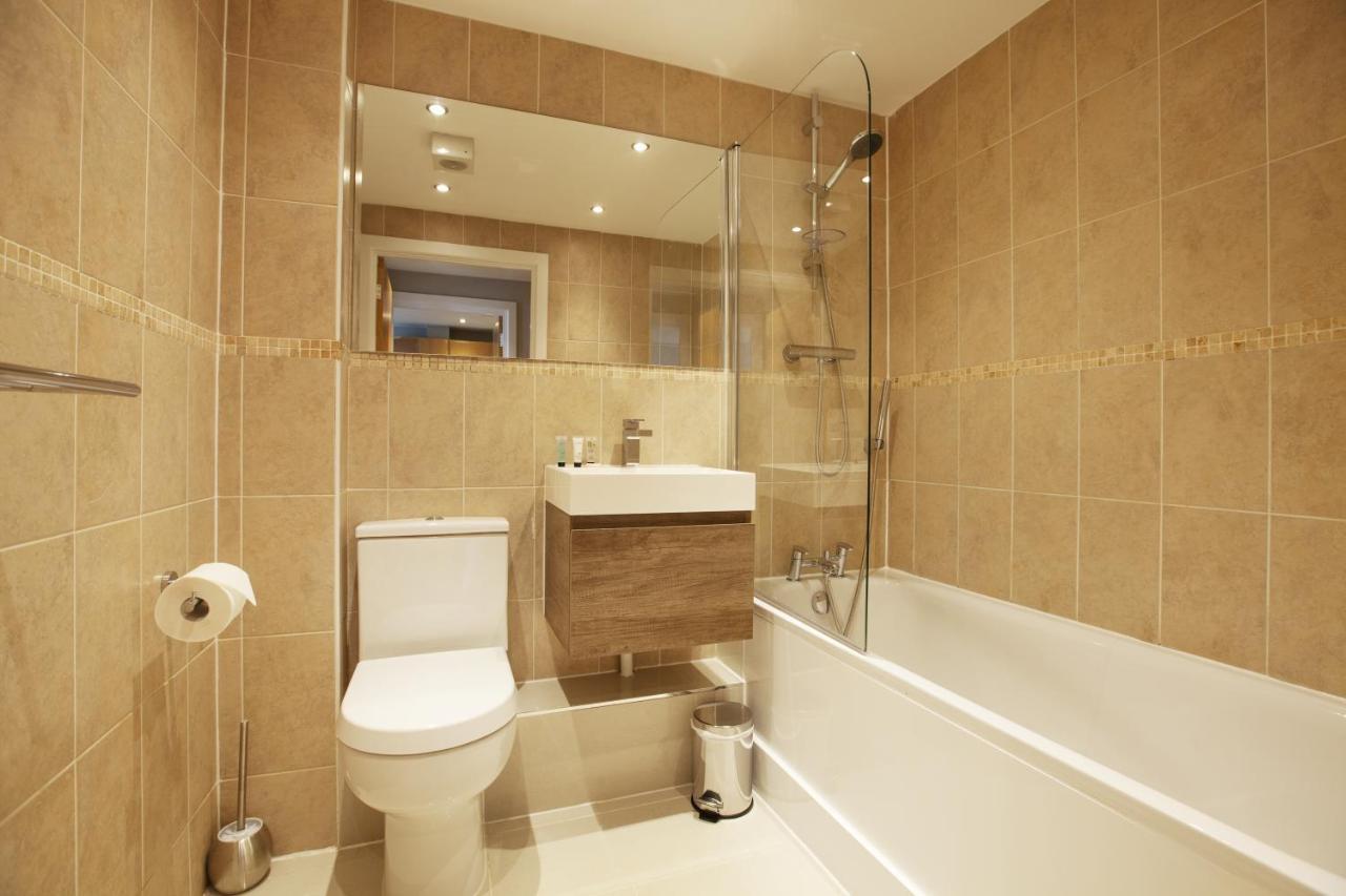 Urban Living'S - The Wesley Beautiful City Centre Apartment With Balcony Оксфорд Екстериор снимка