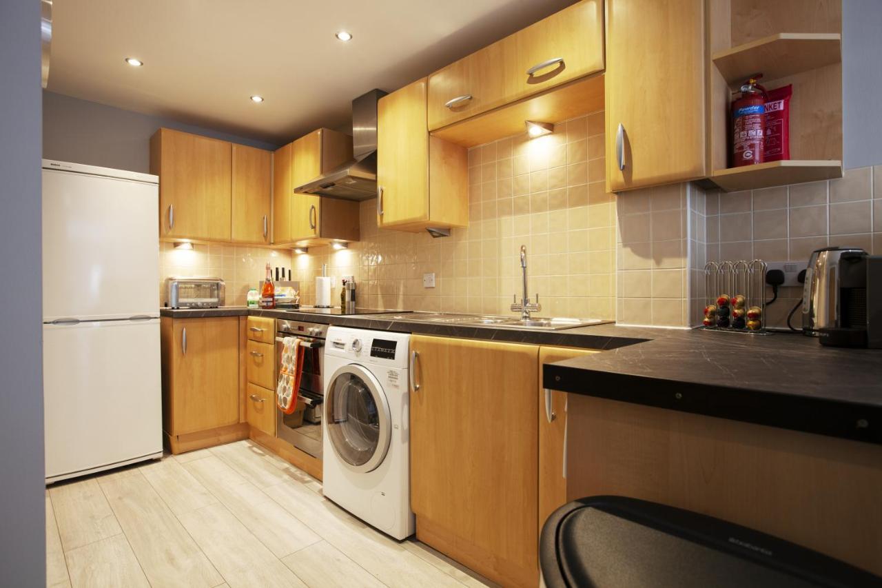 Urban Living'S - The Wesley Beautiful City Centre Apartment With Balcony Оксфорд Екстериор снимка